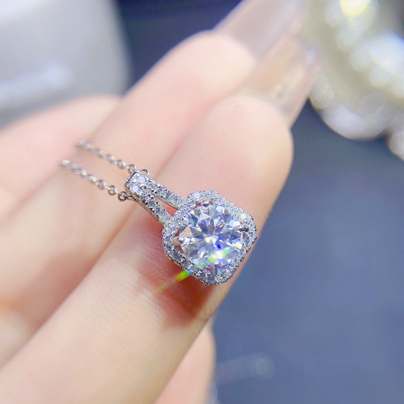 0.5-2 karat Kare Moissanite Ko - Charm Necklace Dainty incelemesi ve fiyatı
